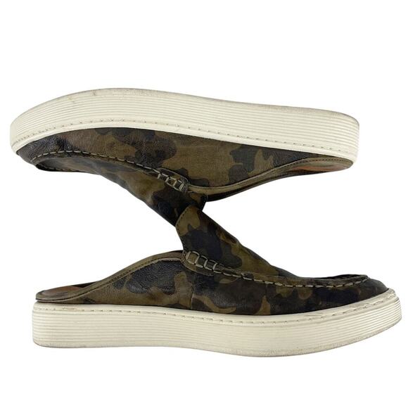 SOFFT Somers III Slide Slip On Sneaker Camo Leather Mule Size 8.5 - Picture 3 of 11